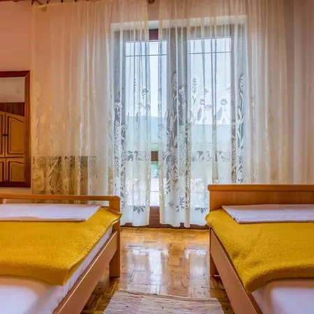 In 41649 Apartament *
