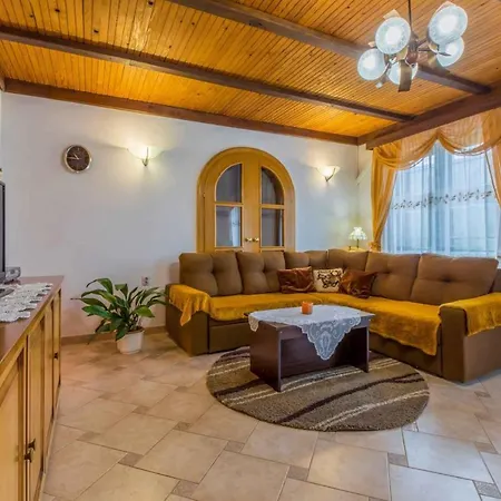 In 41649 Apartament *