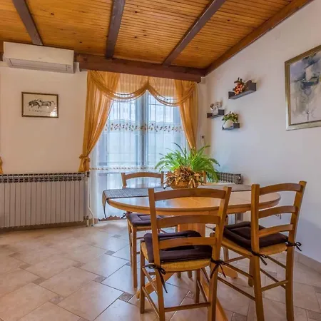 In 41649 Apartment Tribalj (Primorsko-Goranska)